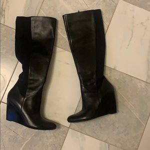 Nine West Wedge Boots Size 6 Black